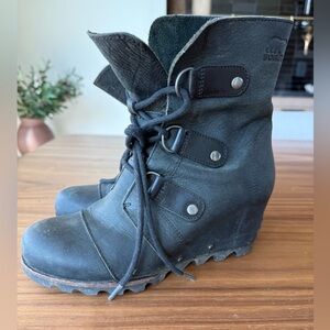Sorel Black Women's Joan of Arctic Wedge Boots- Size 8.5